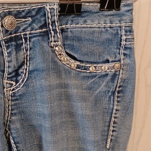 LA Idol USA Jeans, Size 5, Low-Rise, Boot Cut, 30W x 30L, Bedazzled - Picture 12 of 12